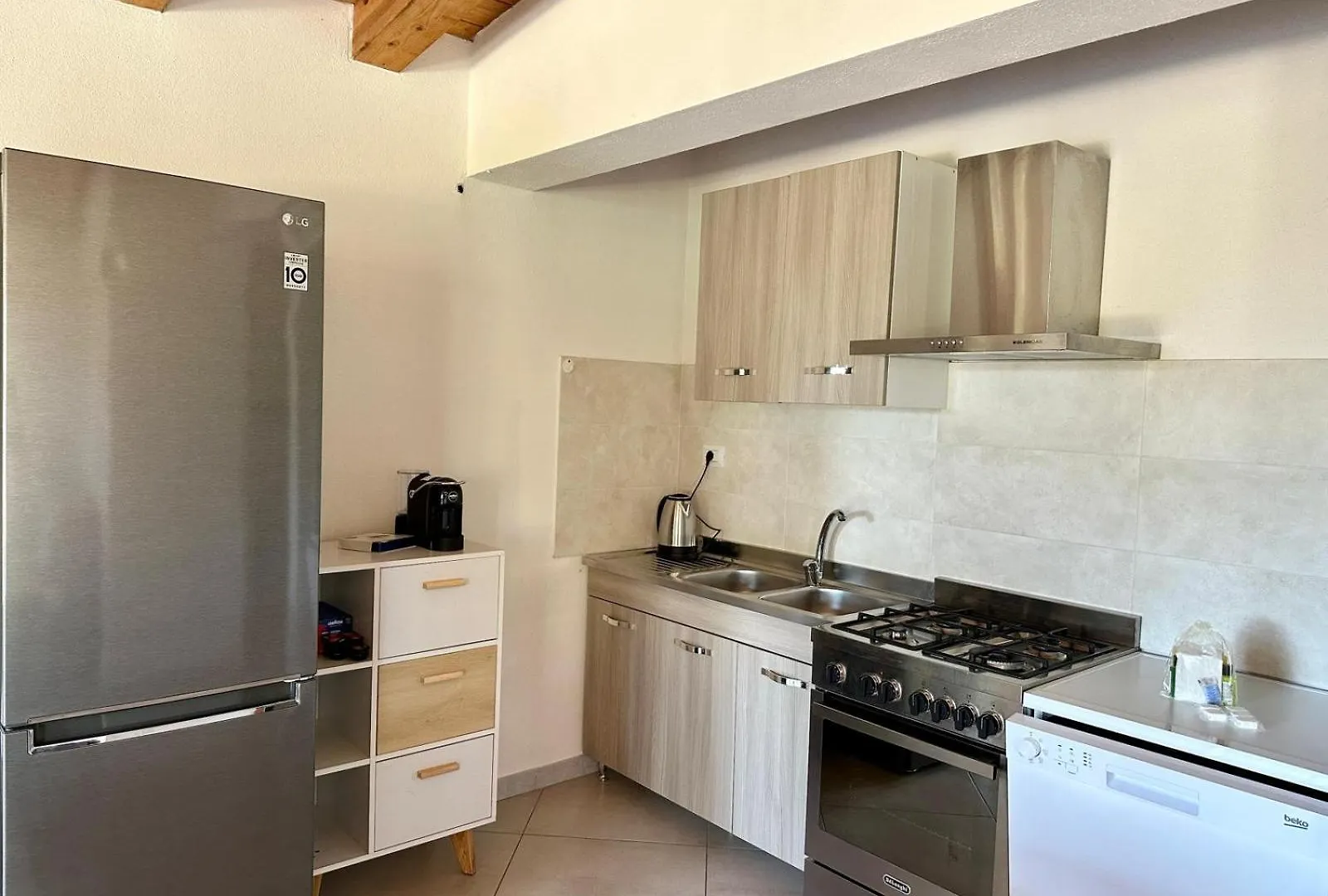 Villa Indipendente, Rena Majore